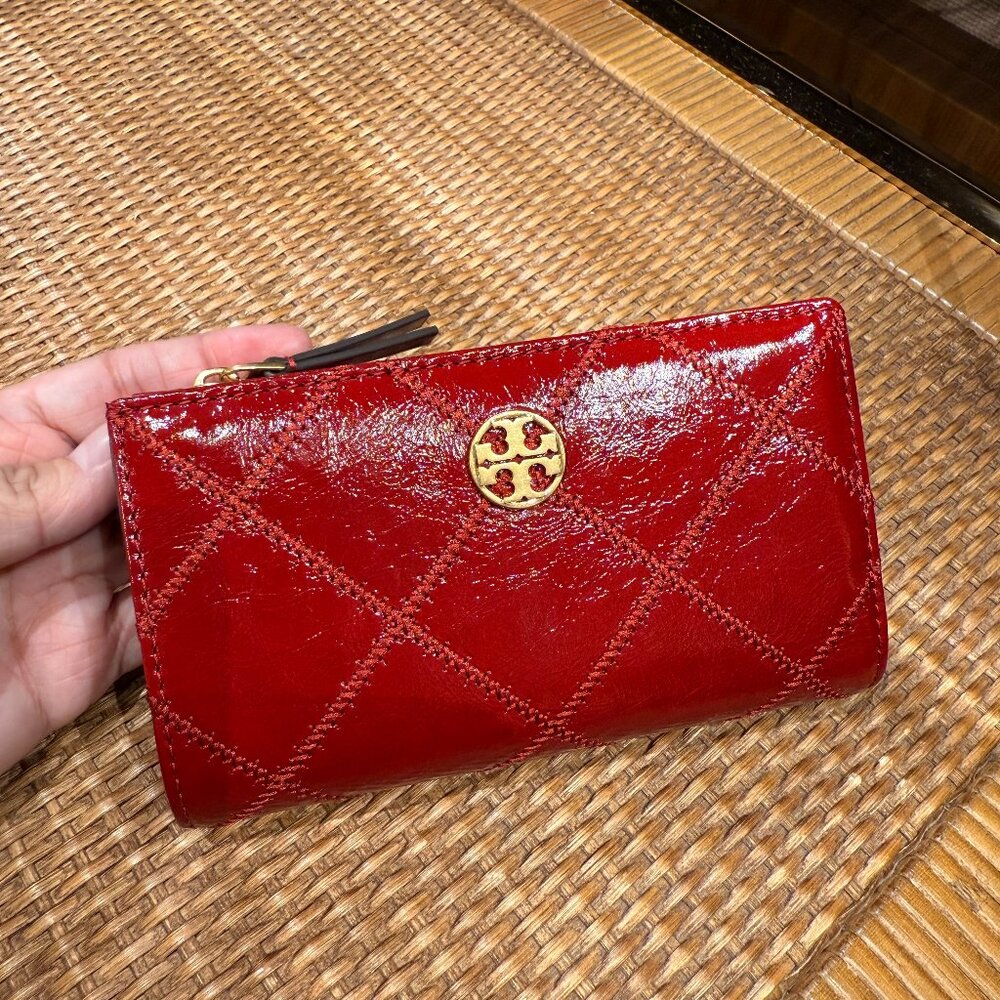 Best Price‼️Tory Burch Willa Medium Wallet 169924 Berry $270